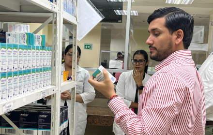 JIMMY MARTIN MINISTRO SALUD MEDICNAS