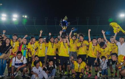 Barcelona campeón de LigaPro Indígena en el estadio Modelo Alberto Spencer.