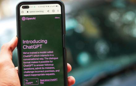 ChatGPT y Canva caen a nivel global.