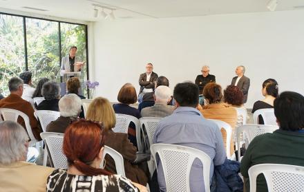 PARALELO CERO POESÍA