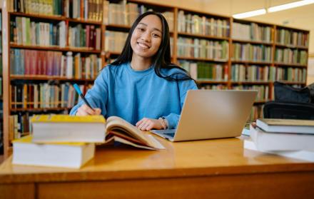 La iniciativa está dirigida principalmente a funcionarios públicos y profesionales