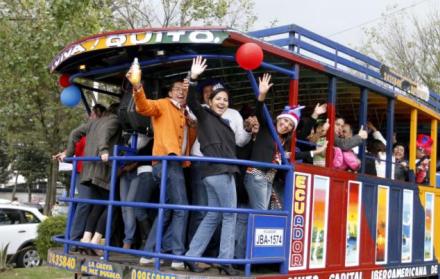 chiva en fiestas de Quito