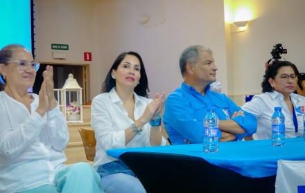 Luisa González y Rafael Correa