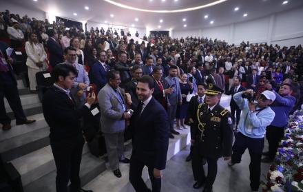 NIELS OLSEN SESION ASAMBLEA IMBABURA