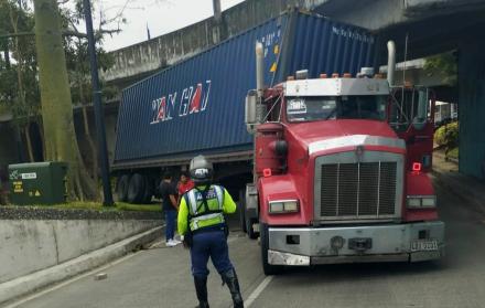 tráiler en siniestro vial de Guayaquil