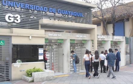 uni de guayaquil