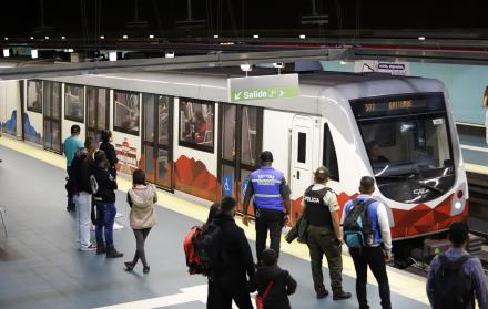 METRO DE QUITO ESTACI (13611108)