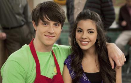 Shane Harper y Samantha Boscarino