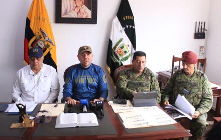 El ministro de Defensa, Giancarlo Loffredo, comentó que las fuerzas de seguridad incrementarán su presencia en las áreas comerciales de Los Ríos.