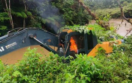 MINERIA ILEGAL ZAMORA CHINCHIPE