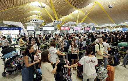 Mundo, España, Cuba, Viajes internacionales