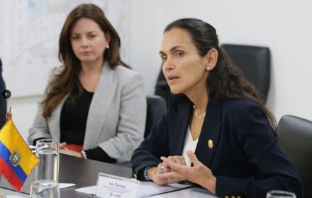 MINISTRA INES MANZANO