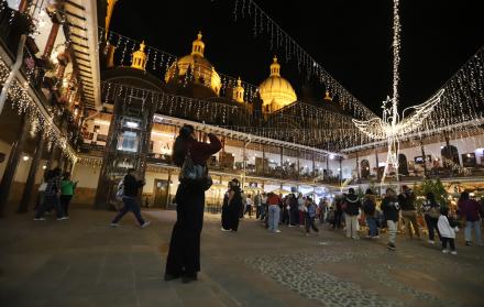iluminación navideña en cuenca