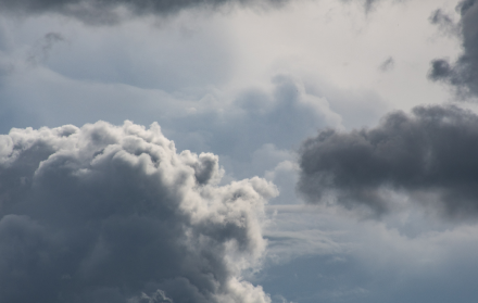 Nubes densas pronostico del clima