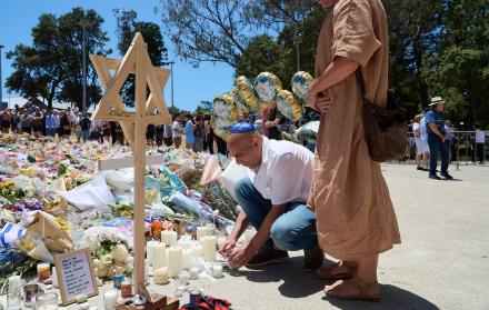 Homenajes a las víctimas del atentado antisemita en Sídney