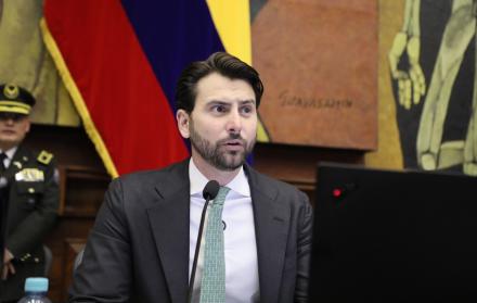 Niels Olsen convocó al Pleno de la Asamblea por el caso del juez anticorrupción Carlos Serrano.