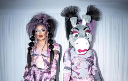 Turbulence Drag Queen y Burrita Burrona.