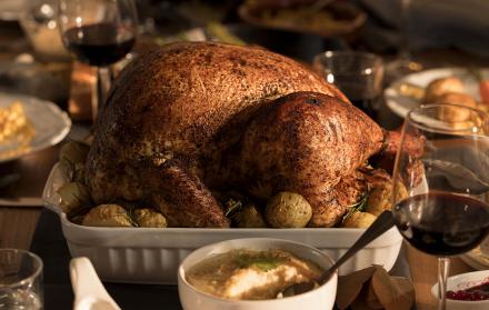 vista-cercana-de-deliciosa-comida-de-accion-de-gracias