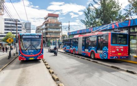 sistema de trolebus en Navidad