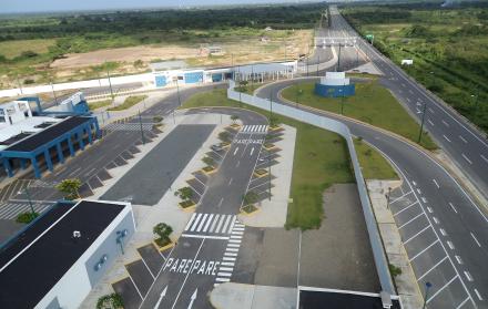 Centro Binacional de Atención Fronteriza (CEBAF) Huaquillas