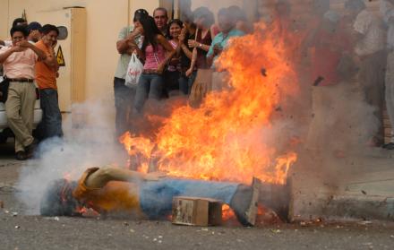 QUEMA DE MONIGOTES