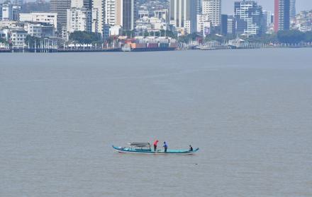 Transporte fluvial en Guayaquil