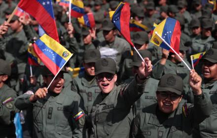 Mujeres integrantes de la Fuerza Armada Nacional Bolivariana