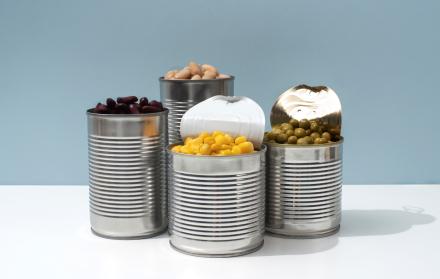 alimentos-envasados-en-lata-bodegon