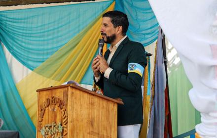 El concejal Bruno Dedé envió un oficio al alcalde de La Libertad, Francisco Tamariz, para que el burgomaestre convoque a sesión extraordinaria.