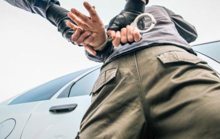 Estados Unidos deportó a Ecuador a presunta cabecilla de una red responsable del envío de aproximadamente 20 toneladas de droga hacia el exterior.