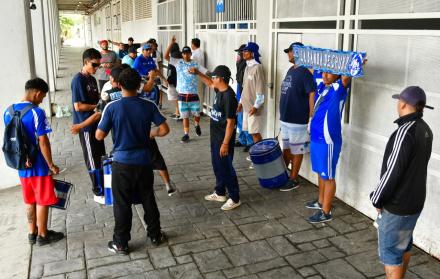 La crisis institucional mantiene a Emelec con sanciones deportivas y sin posibilidad de fichar refuerzos.