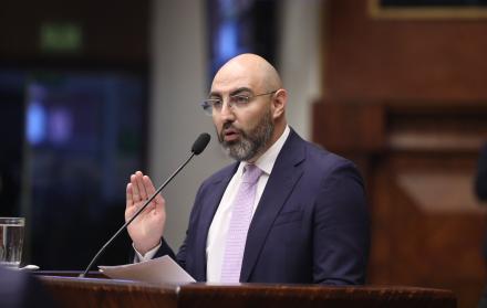 Mario Godoy compareció en la Asamblea el 5 de enero de 2026.