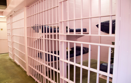 Referencial. Dos hombres y dos mujeres fueron detenidos en Tumbaco, oriente de Quito, por el delito de extorsión.