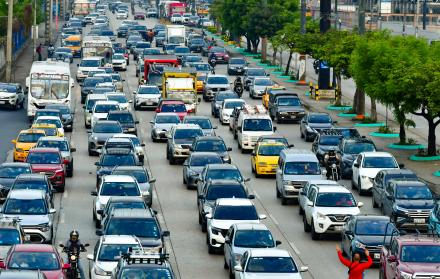 puente avenida Juan Tanca Marengo