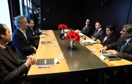 Daniel Noboa mantuvo una reunión en el marco del Foro Económico Mundial en Davos con Alex Karp, SEO de Palantir.