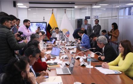 La Comisión de Garantías Constitucionales sesionó la tarde del 22 de enero de 2026.