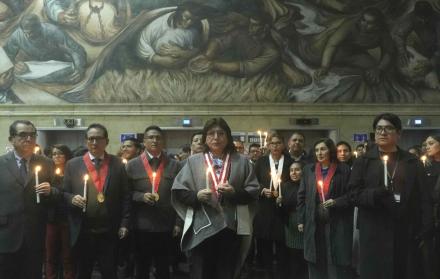 Fiscal general de Perú destituida