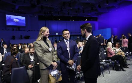 El viaje de Lavinia Valbonesi en el avión presidencial a Davos será investigado por la legisladora del correísmo, Mónica Palacios.