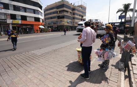 Comercio informal Tumbaco