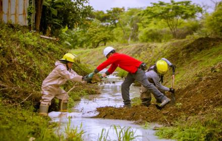 derrame guayaquil vía a daule