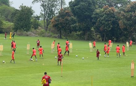 Entrenamiento de Barcelona al mando de César Farías.