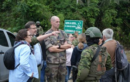 Francia coopera con Ecuador frente a la minería ilegal.