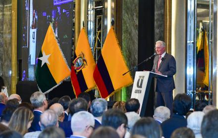 El expresidente de Colombia, Álvaro Uribe, en su reciente visita en Guayaquil.