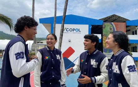 Estudiantes egresados COPOL