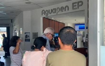 Quejas por cobros excesivos en planillas de agua en Santa Elena