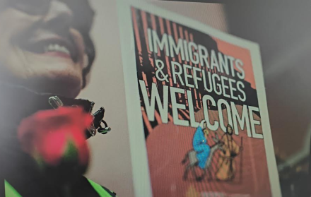 En Estados Unidos, ciudadanos norteamericanos están opuestos a la persecución que enfrentan los migrantes latinos.