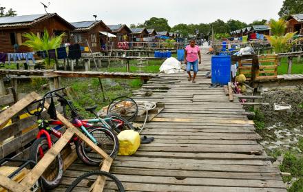 TURISMO EN LA ISLA SANTAY