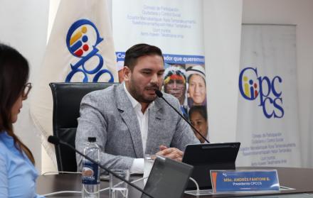 Andrés Fantoni, presidente del CPCCS, durante la sesión en la que se escuchó a la Veeduría Ciudadana.