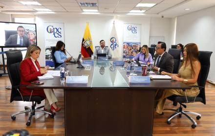 El Pleno del CPCCS escuchó a la veeduría del concurso para fiscal.