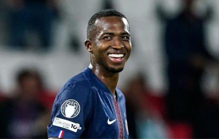 Willian Pacho, líder silencioso del PSG en un duelo clave ante Estrasburgo.